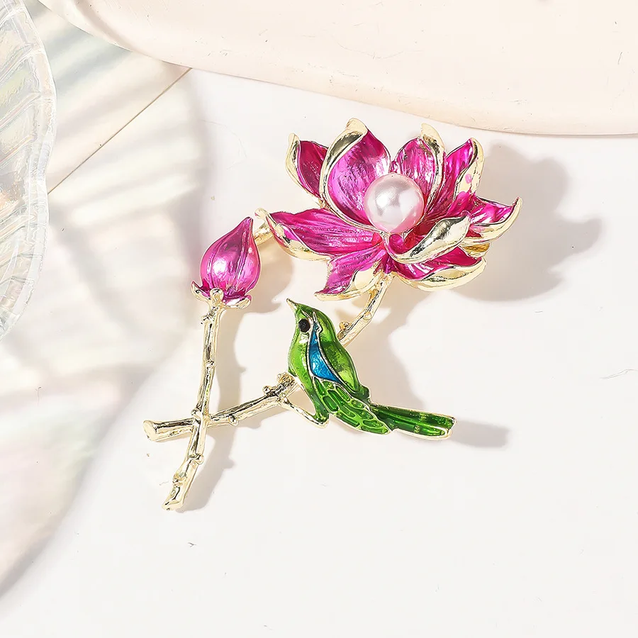 Chinese style retro magpie lotus brooch women's high-end exquisite cheongsam Hanfu painted oil bird chest flower coat pin