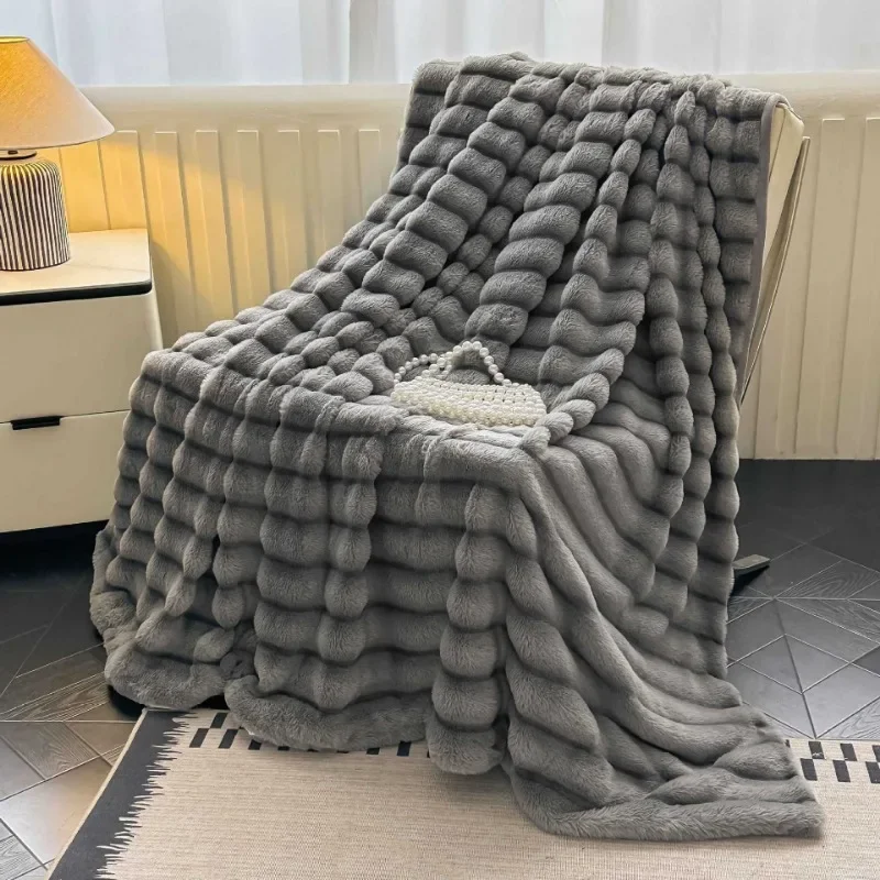 Solid color autumn and winter thickened rabbit plush blanket office nap leisure sofa blanket bedding