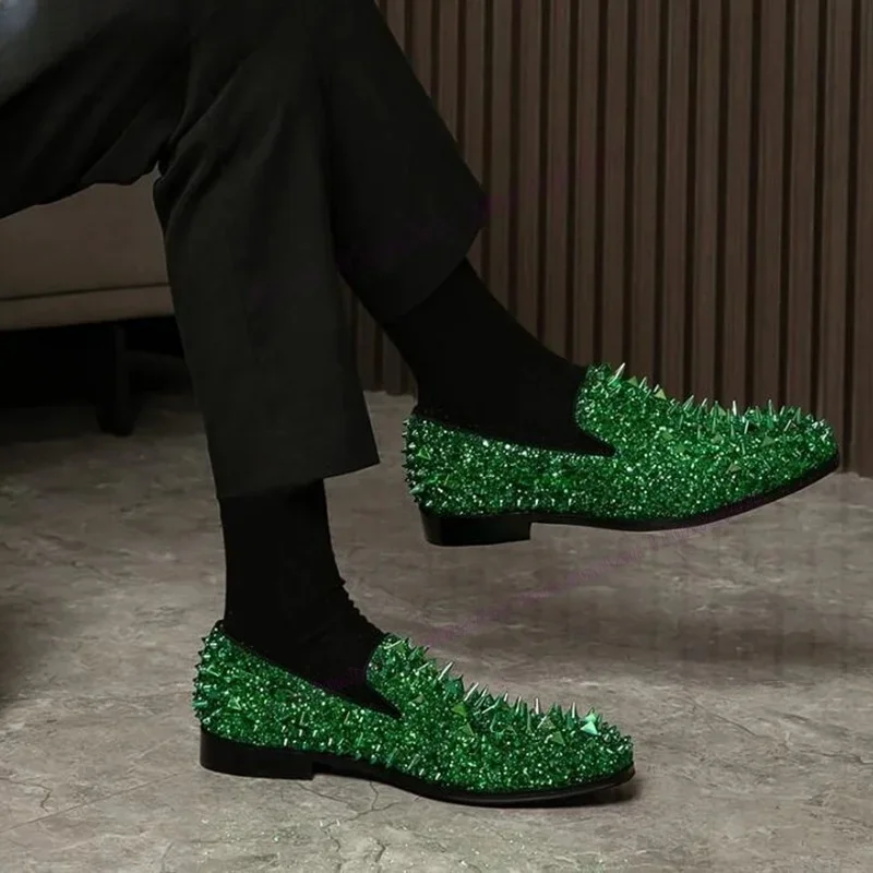 

Green Glitter Rivet Decor Loafers Men's Soft Comfortable Luxury Flats Shoes for Men Designer Runway Dress Shoes Big Size 2025