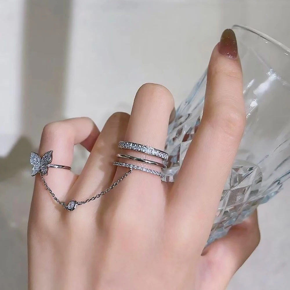 

LATS 2022 New Design Shiny Butterfly Chain Rings Set Prom Party Ring for Women Gift Korean Fashion Jewelry Unusual Accessorie