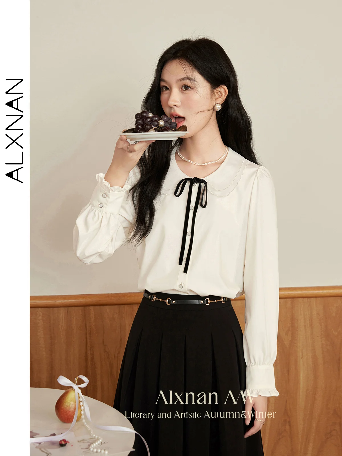 ALXNAN Women's French Temperament Shirt Patchwork Embroidered Doll Collar Velvet Bow Strap 2024 Autumn Female Casual Tops L39932