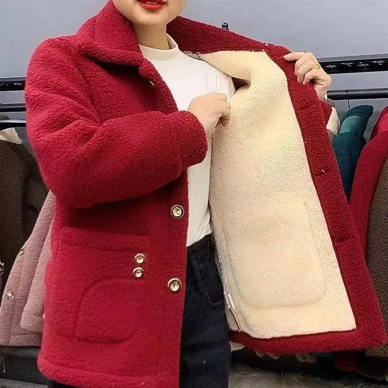 Chaqueta de terciopelo para mujer, abrigo grueso y cálido de imitación de cordero, chaqueta holgada de terciopelo de grano medio, novedad de invierno, 2023