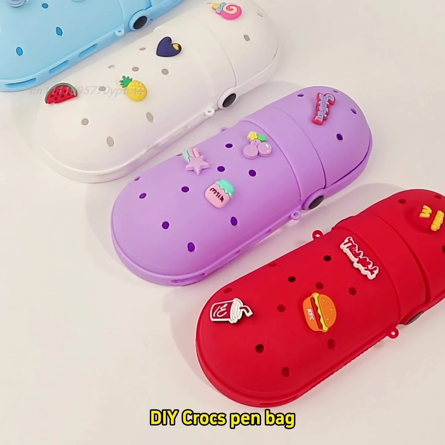 Silikon-Federmäppchen Estuche Escolar DIY Lochschuh-Charms Umhängegurt Kinder Schule Täglicher Spaß Schreibwaren-Organizer Stifttasche