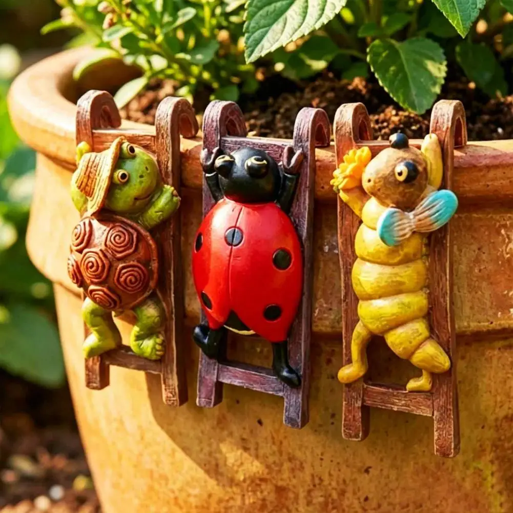 Forest Style Ornament Cartoon Ladder Pot Hanger Resin Turtle Ladybug Bee Climbing Decor Cute Wall Hanging Figurines for Balcony