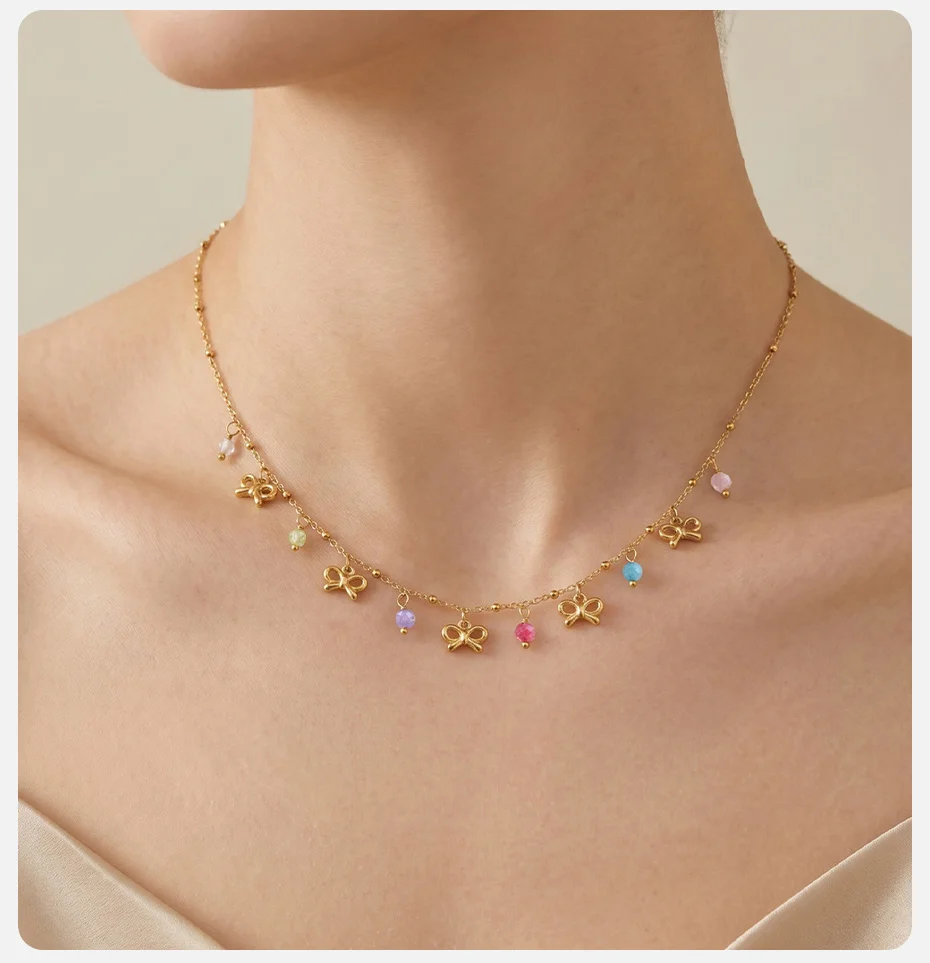 Vnox Boho Bunte Perlen-Anhänger-Halskette für Frauen, vergoldet, mit Schmetterlings-, Stern- und Mondanhängern, Schlüsselbein-Halskette, Urlaubsschmuck – Detail 3