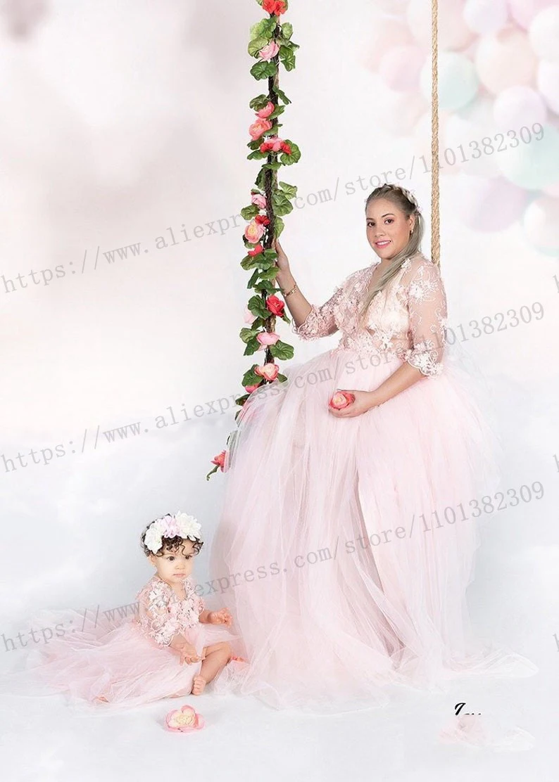 Softy Pink Tulle Mother and Daughter Dresses Half Sleeve Lace Applique Mommy and Me Evening Gown Customized Photoshoot Dress