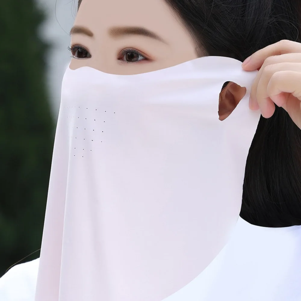 

Neck Protection Ice Silk Sunscreen Mask Breathable UPF50+ Bandana Scarfs Ear Cord Anti-UV Face Cover Scarf Outdoor Sports