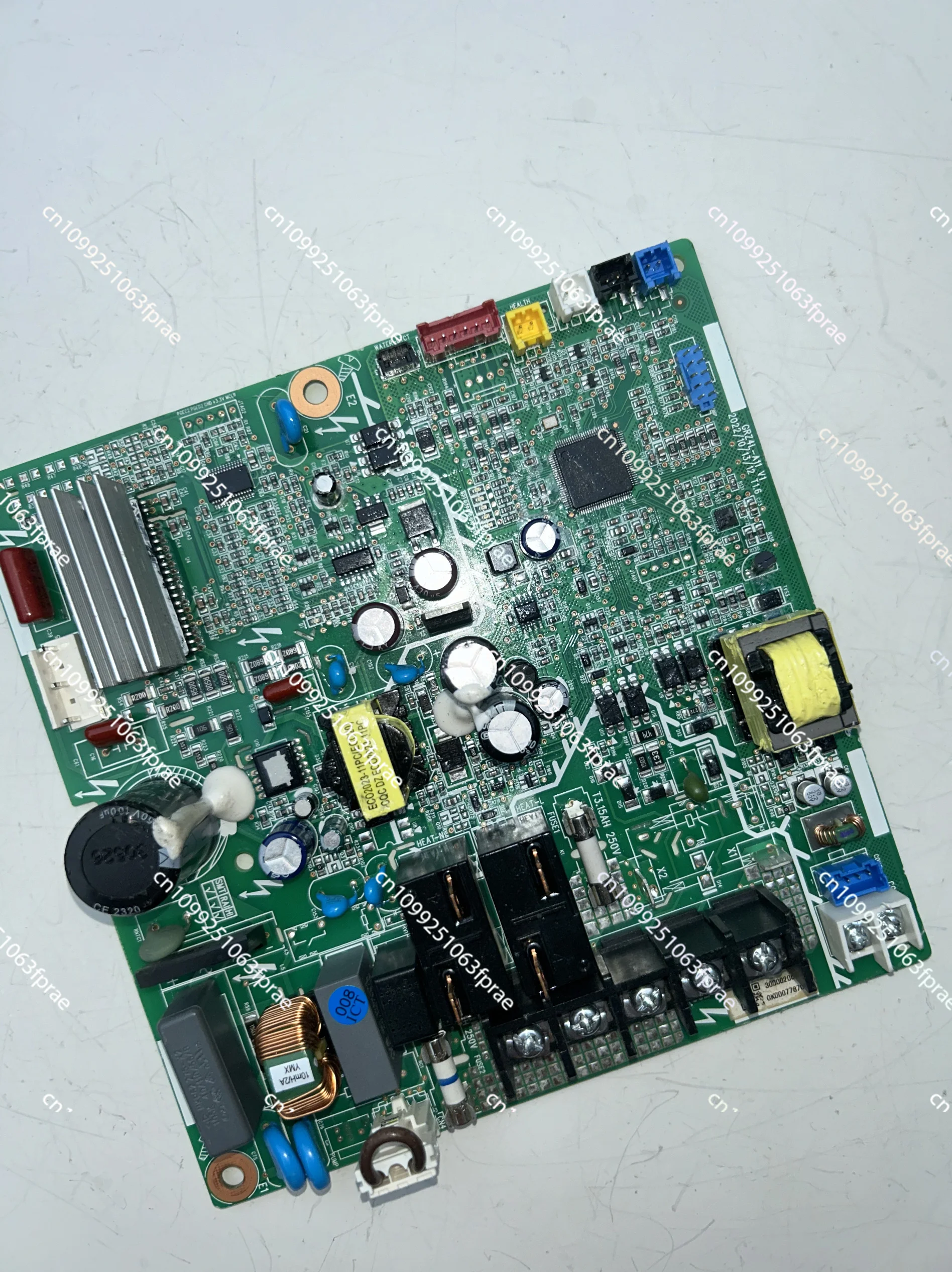 

Suitable for Gree Air Conditioning Duct Machine K Series Internal Machine Main Board 300002063500, Circuit Board Z4L35VUJ