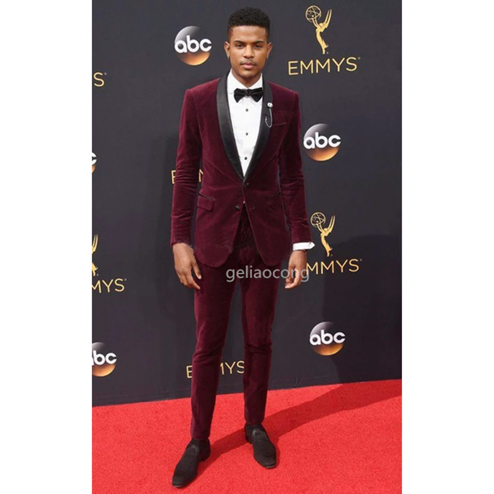 بدلات رجالية مخملية بقصة ضيقة فستان زفاف غير رسمي ذكي شال وطية صدر السترة سترة العريس البدلات الرسمية للأعمال 2 قطعة مجموعات (سترة + بنطلون)