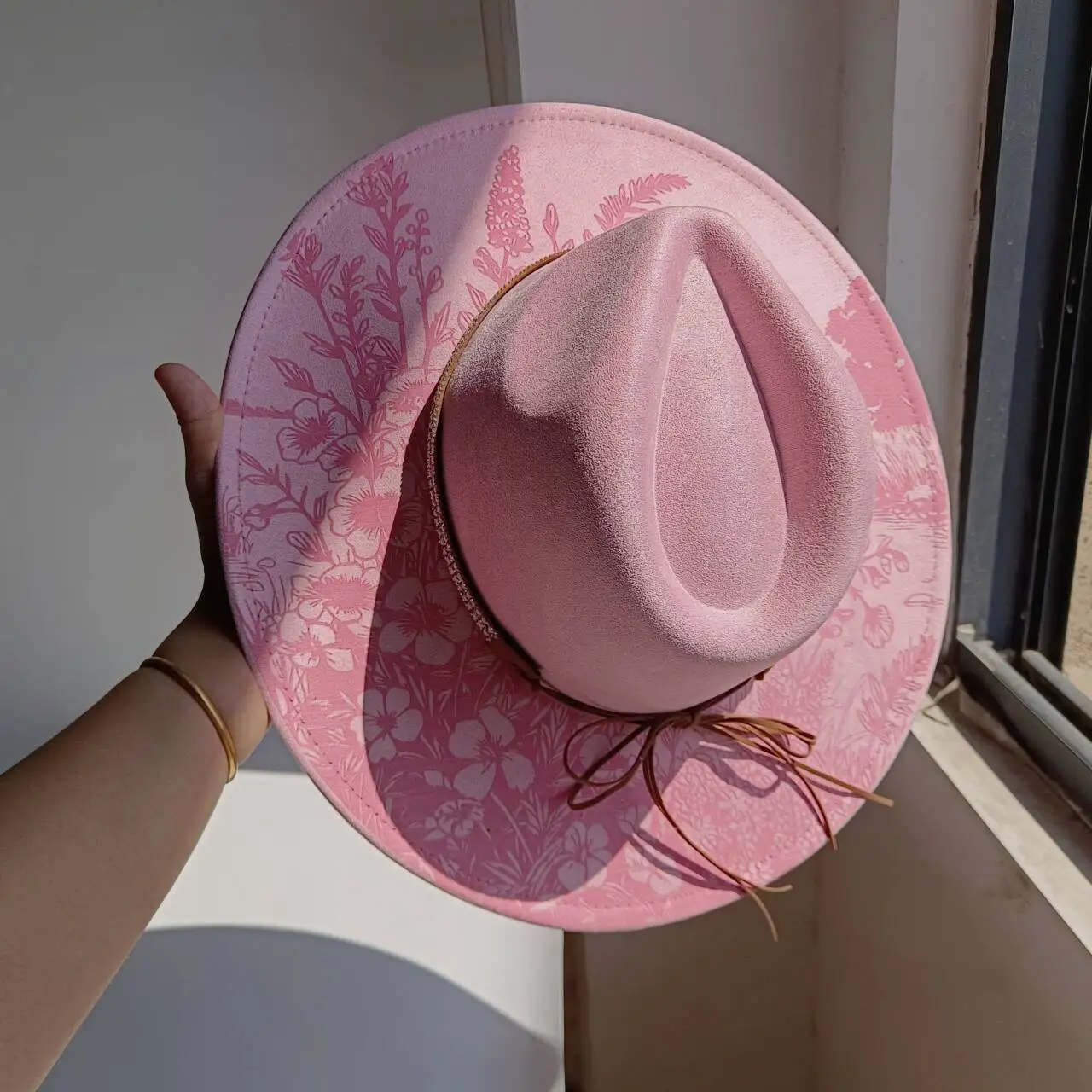 Customizable Suede Burned hat Fedora 9.5cm Brim Early Autumn Style featuring pyrography and burn шапка женская