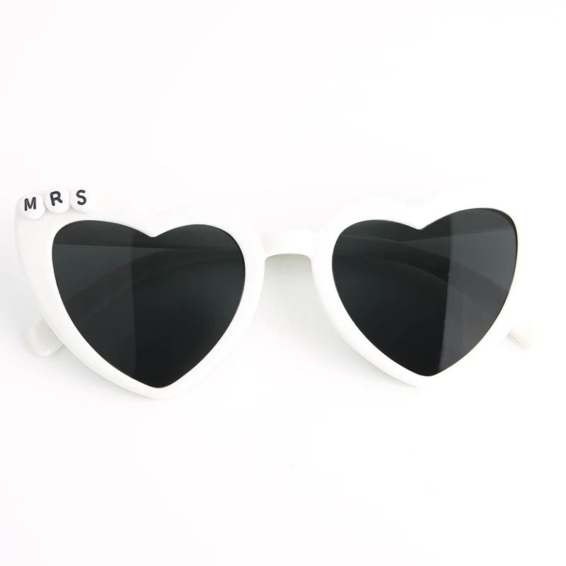 Herzförmige Sonnenbrille für Hochzeit, Braut, Brautjungfer, Geschenk, Junggesellenabschied, Gastgeschenke, Braut-Squad-Brille, 12/24/36/48/60 Stück – Detail 9