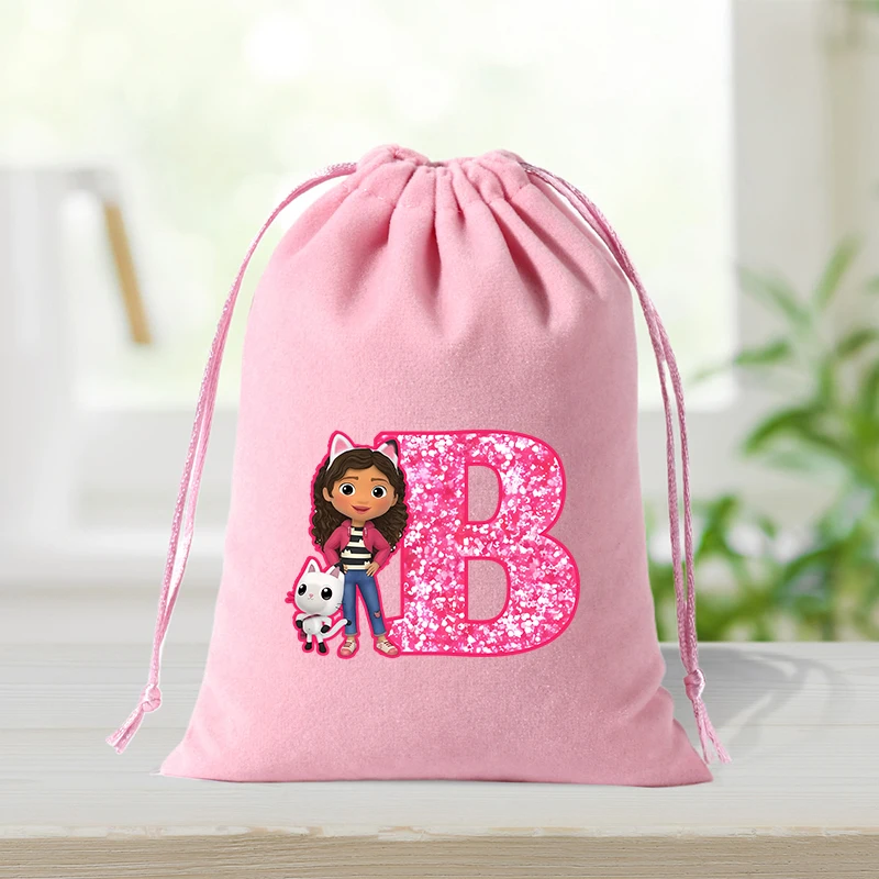 Gabby ผ้าฝ้าย Dollhouse Drawstring กระเป๋าสตางค์น่ารักการ์ตูน A-Z Letter พิมพ์ Candy กระเป๋าอะนิเมะกระเป๋าถือของขวัญ