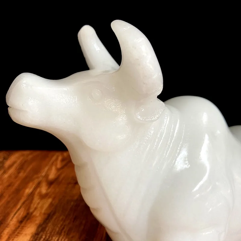 HOME company OFFICE mascot high grade White jade GOOD LUCK Wall Street Bull finance stock market cattle sculpture