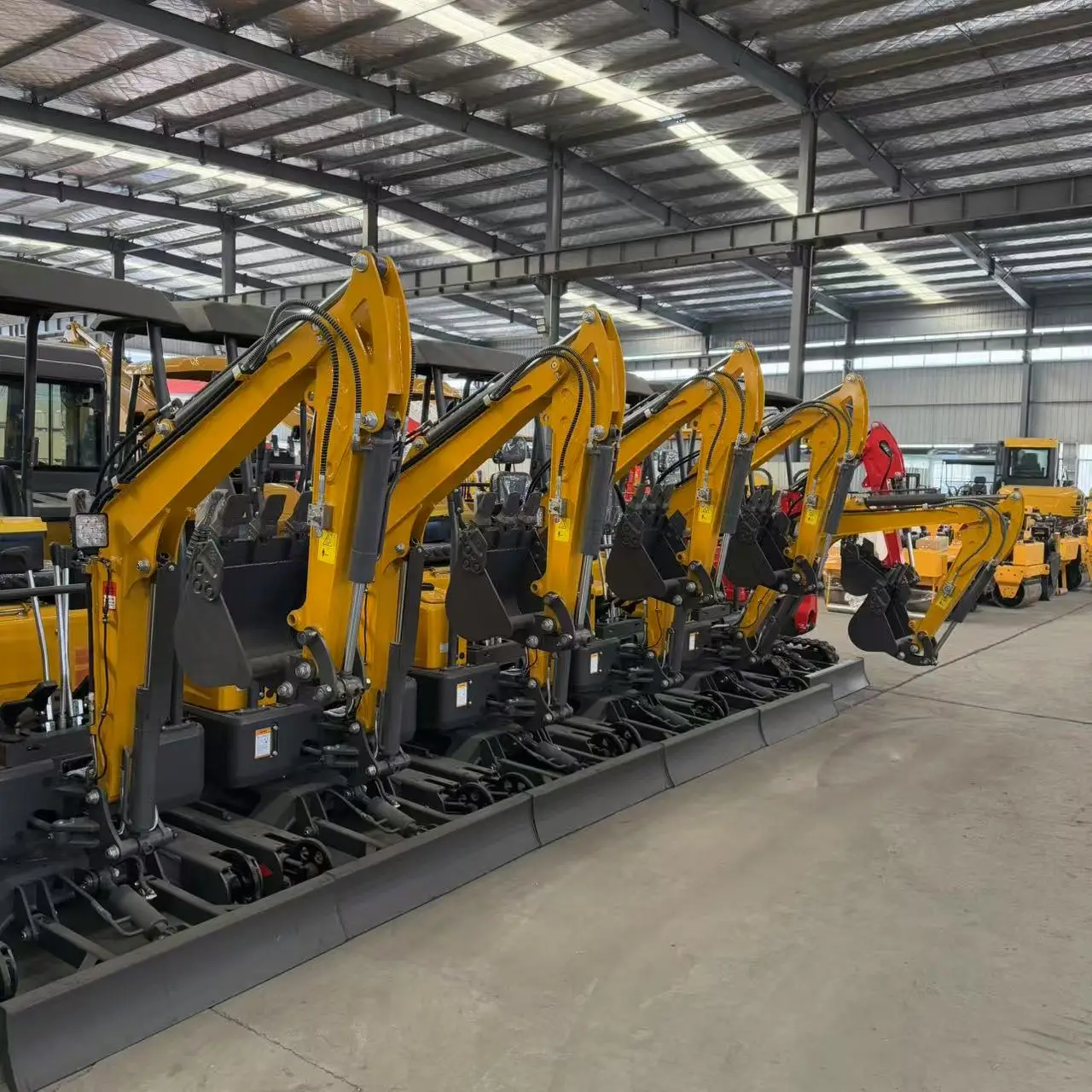 Hot Sale Home Excavator Diesel Kubota Engine Bagger Micro Digger 2 Ton 3 Ton Mini Excavator for Sale