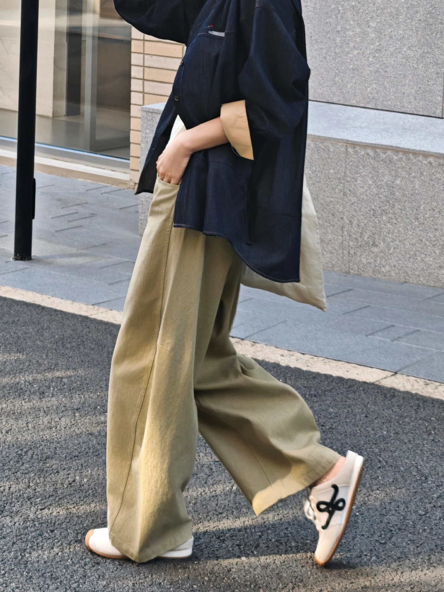 

Джинсы женские с высокой талией, широкими штанинами, из хлопкового денима, в стиле ретро, свободного кроя, однотонные, повседневные, осенняя новинка