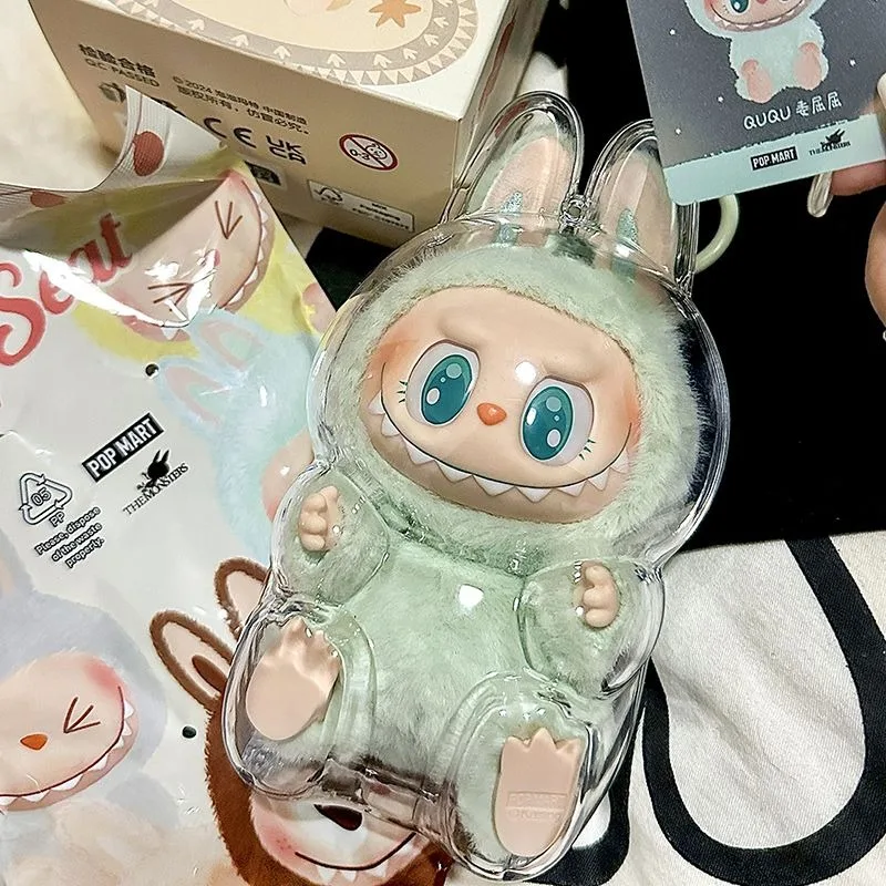 Labubu ป้องกันกรณี 1 PC ป้องกันอะคริลิคสําหรับตุ๊กตา Plush กระเป๋าสําหรับ Labubu V1 V2