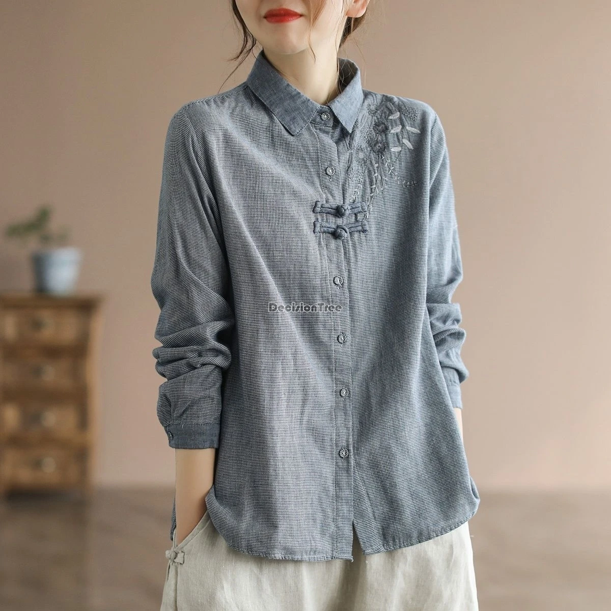 

2024 chinese national solid color embroidery top improved stand colla button qipao top casual daily plaid cotton linen blouse