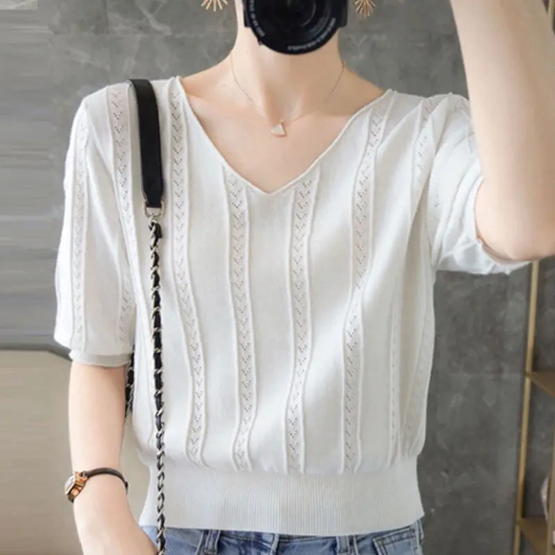 Summer Thin High-waisted Short-sleeved T-shirt Women's Loose Plus Size V-neck Cut-out Knit Cropped Top Sun Protection Shirt