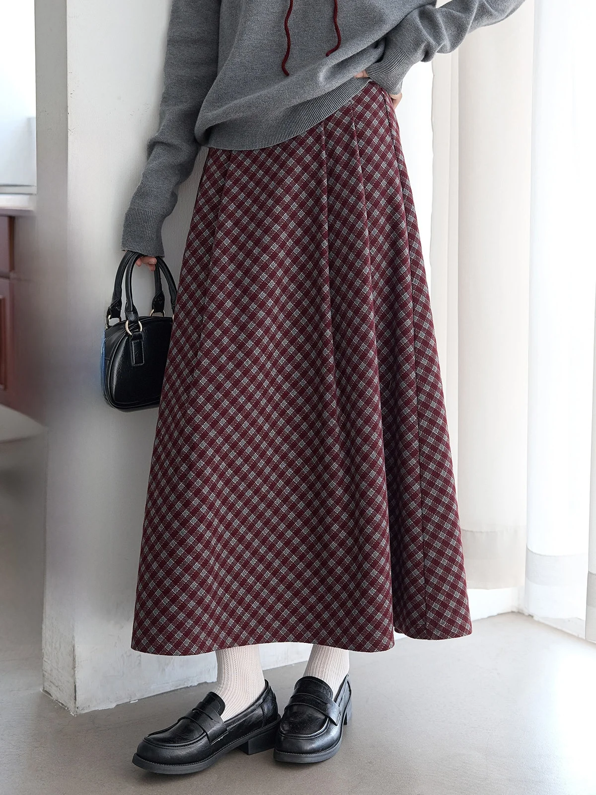 

Red Plaid A-Line Skirt Women's Faion High Waist Retro Versatile Slimming Winter 2025 New Arrival Commute Sle
