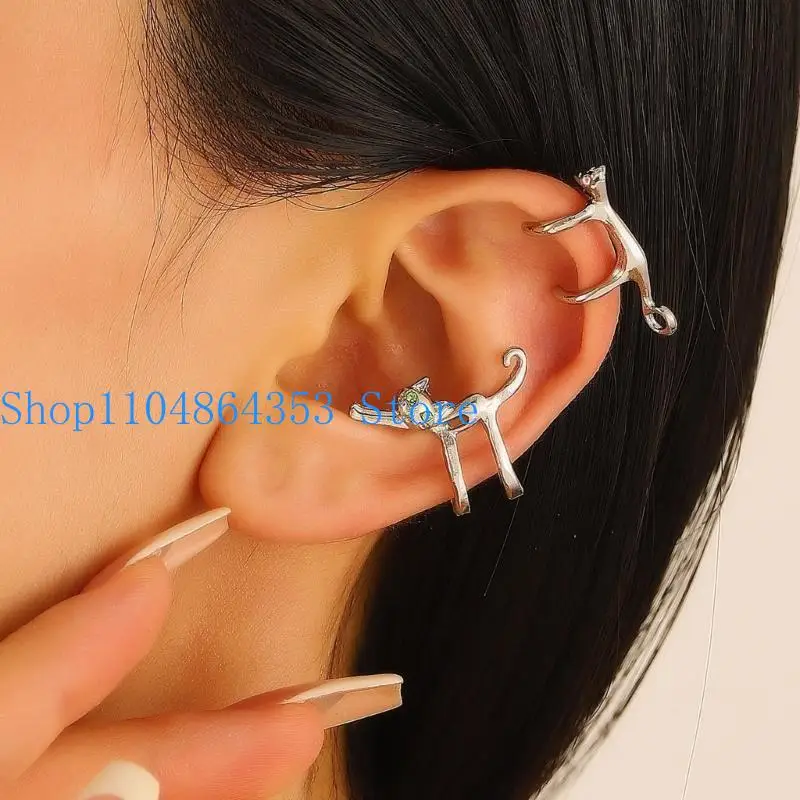 652F Green Eyed Cats Clip On Earring Eye Catching Hypoallergenical Ear Cuff Jewelry for Women Girl Unique Party Accessory