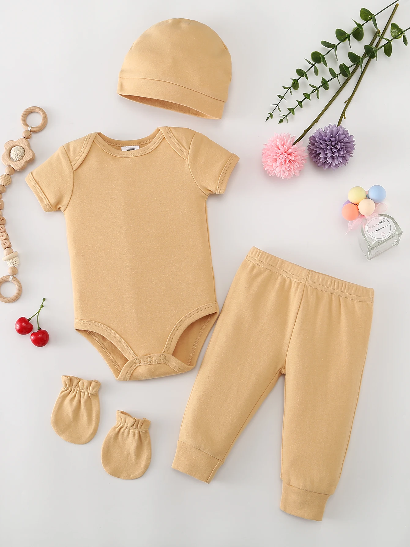 4-piece newborn baby romper set, solid color summer short-sleeve romper, long pants, hat, and gloves, suitable for outdoor wear for 0-12 month old boys and girls