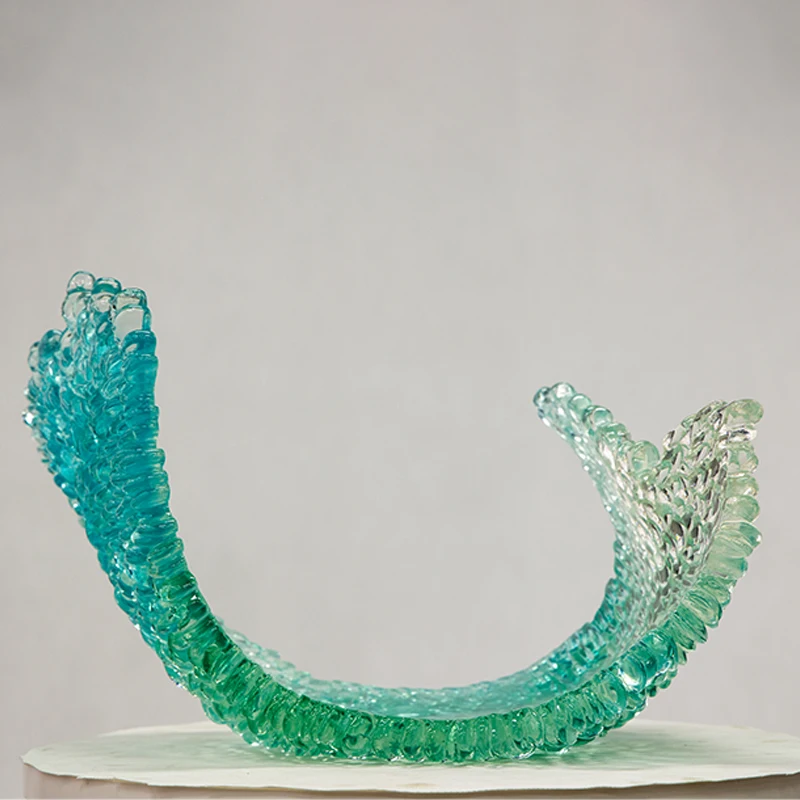 T*& Factory Wholesale Large Sculpture Home Decoration Clear Resin Statue Art Sculpture