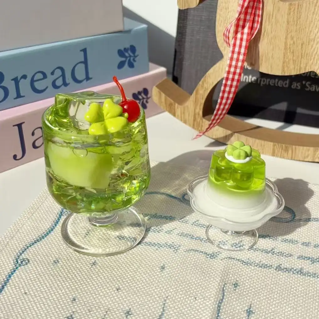 Melon Soda Mini Figurine Tiny Miniature Prop, Desktop Decoration Japanese Showa-style Four-leaf Clover Little Pudding Ornament