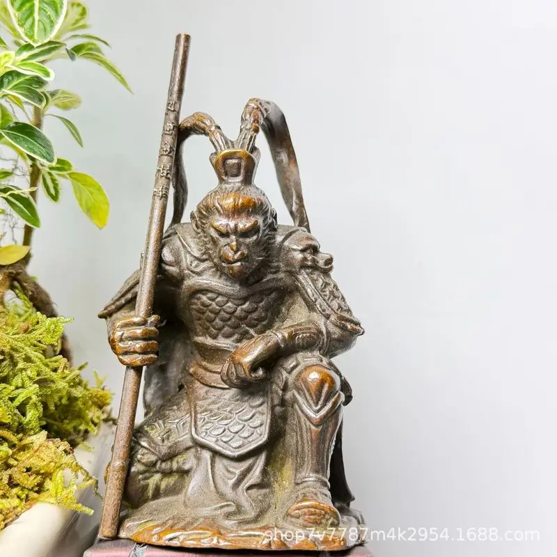 Crafts gifts: Brass Monkey King tea pet, ruler, home and office decorative ornament