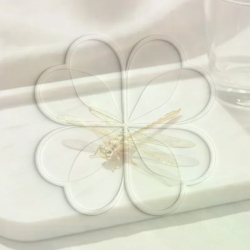 Vintage Dragonfly Decor Figurine Zinc Alloy Antique Style Small Ornament for Office Desk Bookshelf Home Decor Housewarming Gift