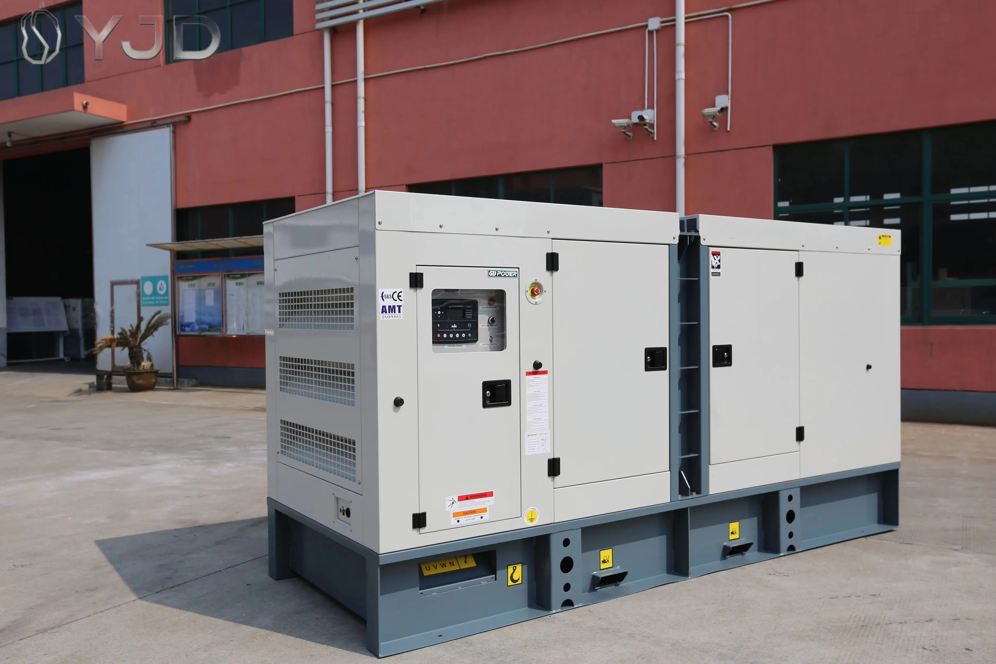 GB-P200/S 200 KVA 230V 3 Phase 60Hz Silent Diesel Generator Set for Perki-ns Engine 1106A-70TAG4 80% Efficiency 12V DC