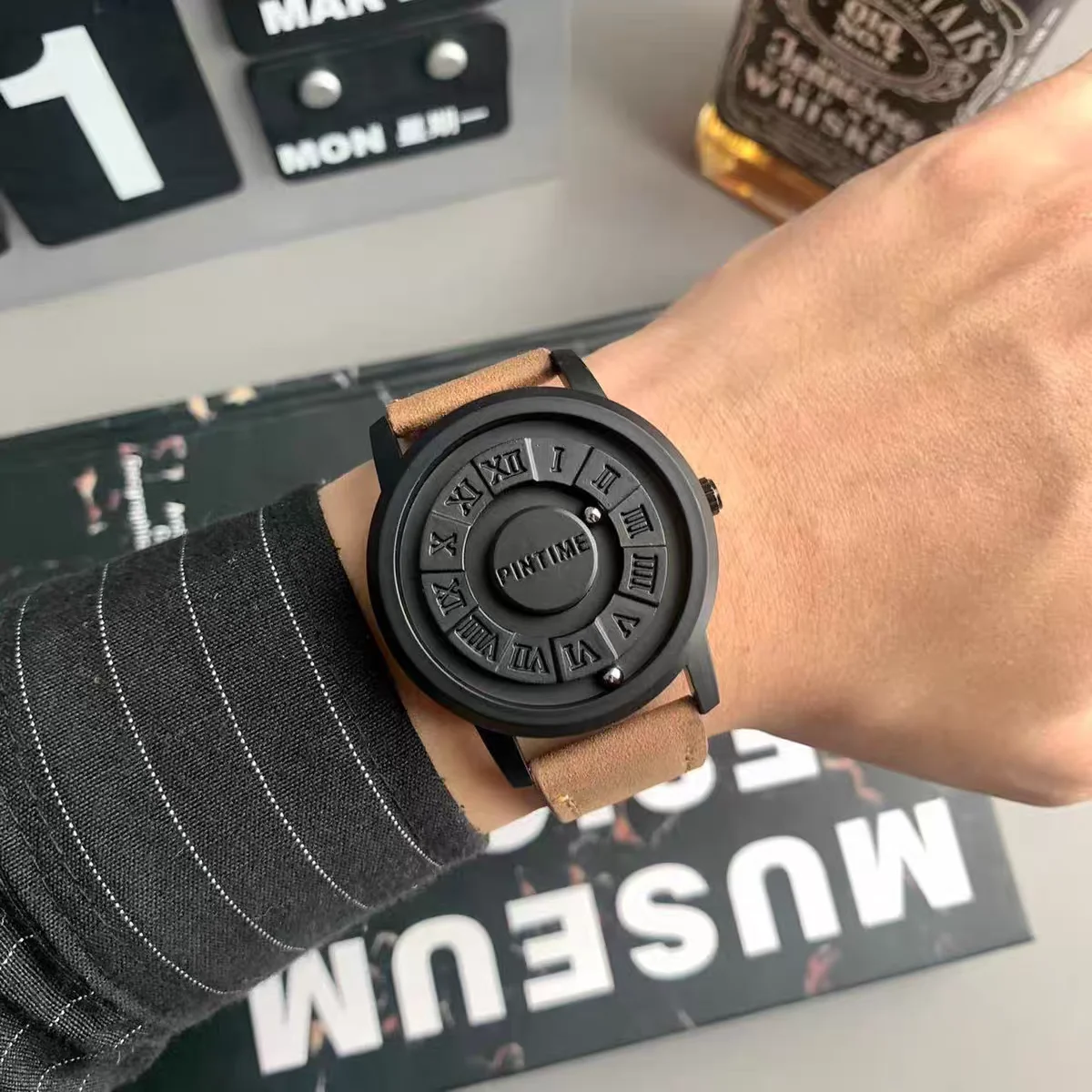 Men's Quartz Watch Fashion Personality Creative Magnetic Ball Rotating Design Watch Waterproof Men's Simple Watch Reloj