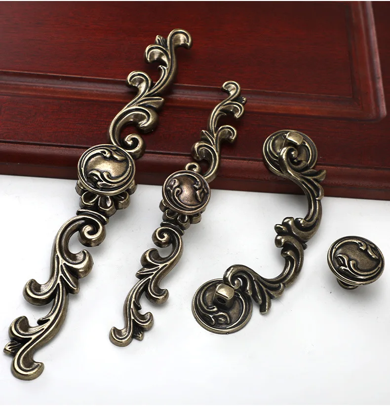 Antique Bronze Carved Floral vintage Zinc Alloy Cabinet and Wardrobe Long Rectangular Pull Handle with Single-Hole Drawer Knob