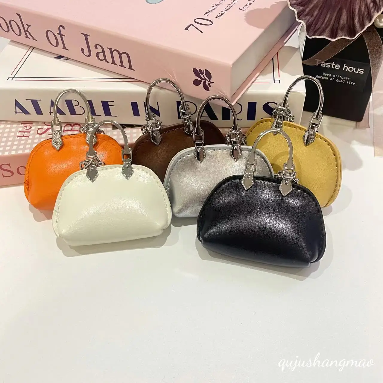 

New Mini Shell Bag Elegant Decorative Chain Keychain Accessory Hanging Ornament for Keys