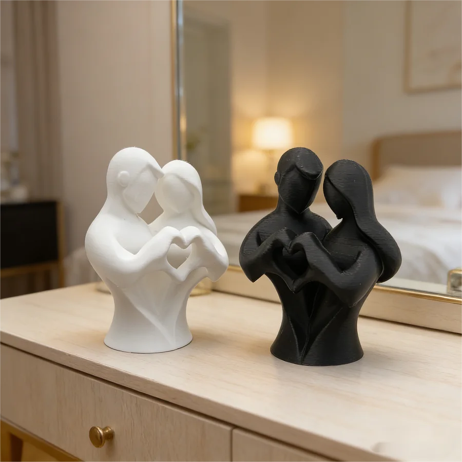 Simple Double-Person Plastic Embrace-Shaped Heart-Shaped Decoration Wedding/Anniversary Gift, Suitable for Home and Office Decor
