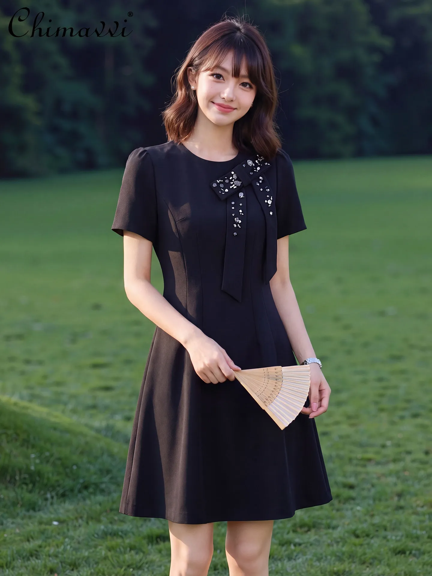 

French Elegance Temperament Heavy Industry Beads Diamond Bow Crew Neck Short Sleeve High Waist A-line Black Dress Women's Summer
