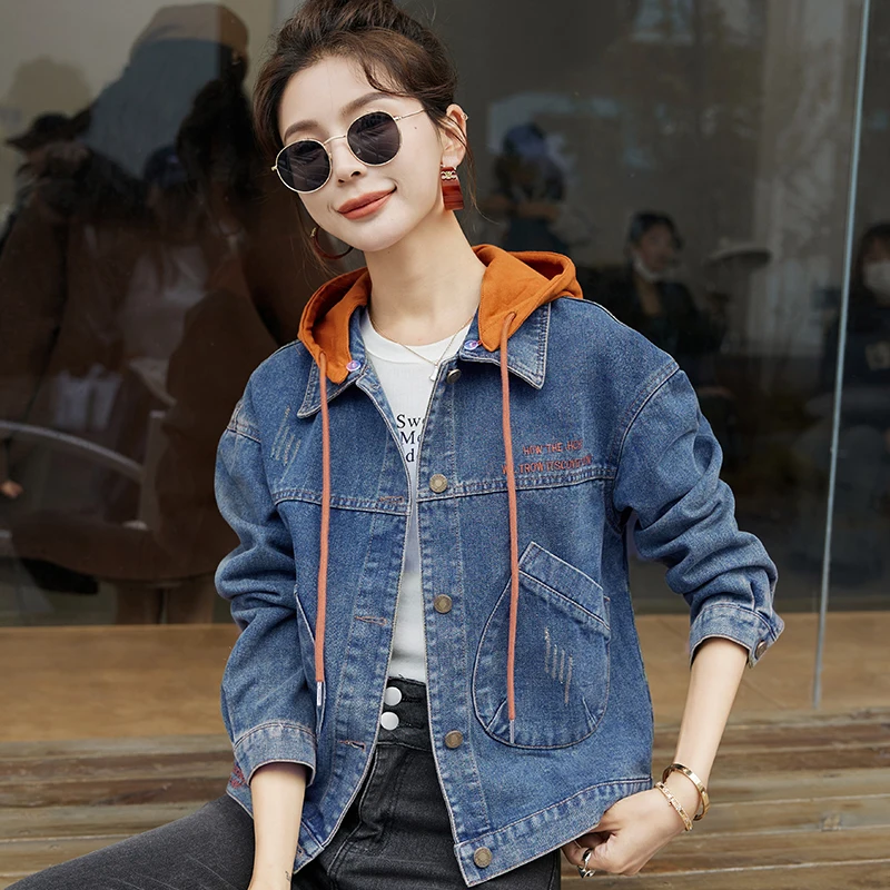 เสื้อแจ็คเก็ตยีนส์มีฮู้ดลำลองสำหรับผู้หญิง ทรงหลวม สวมใส่เป็นเสื้อนอกได้ ผ้าผสมคอตตอนและโพลีเอสเตอร์ ช่วยลดเลือนริ้วรอย สไตล์เกาหลี แฟชั่นฤดูใบไม้ร่วง