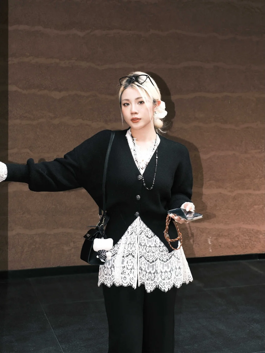 

plus Size Women's Korean Sle V-Ne Single Button Open Cardigan Lace Base irt Spring Simple Commute Set High Waist ort ...
