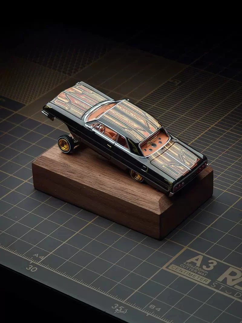 97M Model 1/64 Scale 1964 Impala SS Lowrider Bounce Car Alloy Car Model Classics Adult Souvenir Gift Static Display