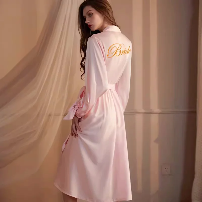 Real Silk Wedding Party Sister Team Bride Robe With Gold Letters Kimono Silk Pajamas Bridesmaid Bathrobe Mother Shower Sleepwear