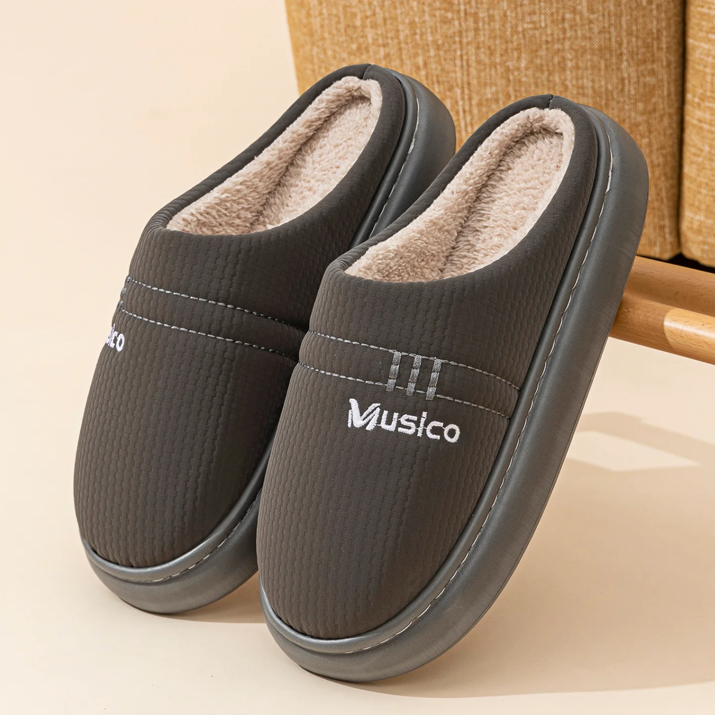 Men's Winter Fuzzy Lined Warm Slippers Casual Thick Bottom Anti-slip Eva Slippers for Women Indoor Bedroom Plush Shoes Couples