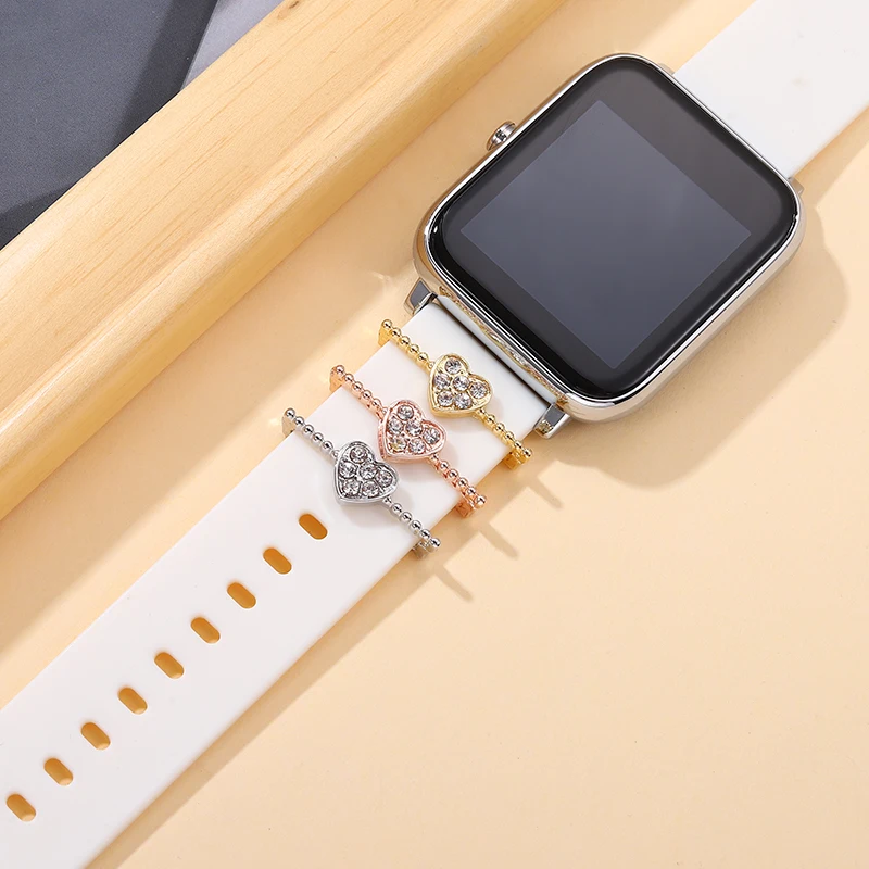 حزام سيليكون زخرفة القلب القوس ، سحر خاتم Watchband ، سحر مسمار ل Iwatch ، المجوهرات الناعمة لساعة أبل