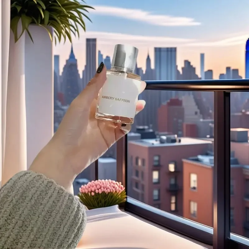 Perfumy AMBERY ASFRON zawierają jaśmin, wanilię i drzewo sandałowe, co sprawia, że to perfumy odpowiednie dla kobiet i mężczyzn. Dobrze zapakowany Amb