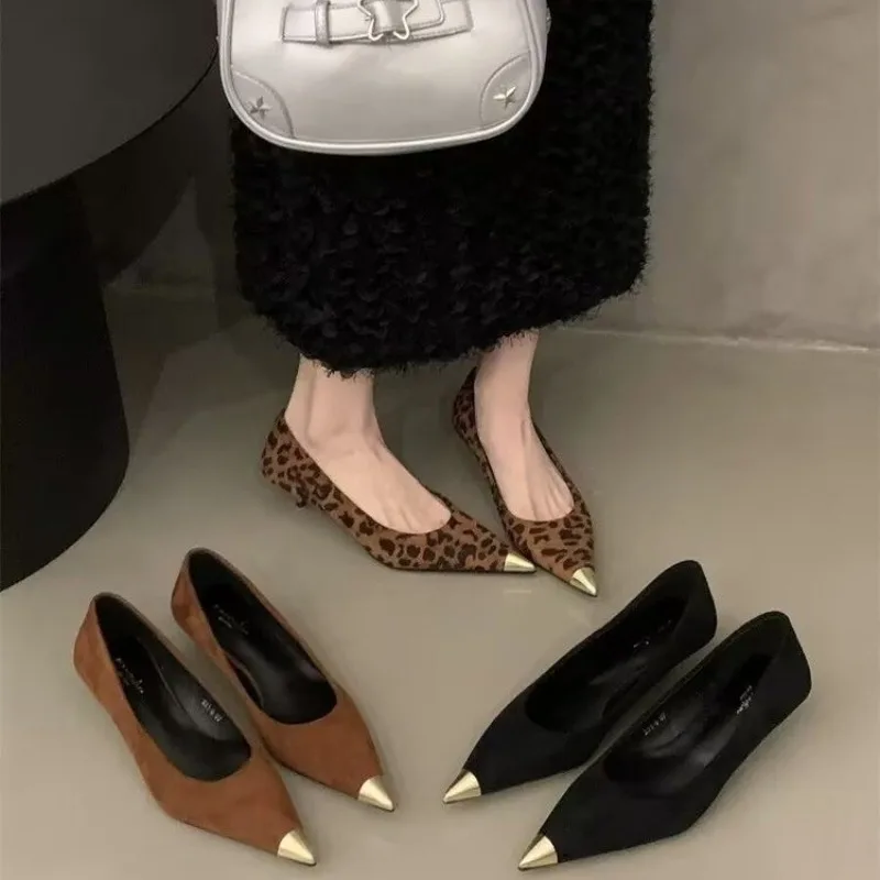 

Suede Women Shallow Shoes Sexy Pointed Toe Mid Heels Designer Pumps 2024 Trend Winter Fashion Dress Party New Chaussures Ladies