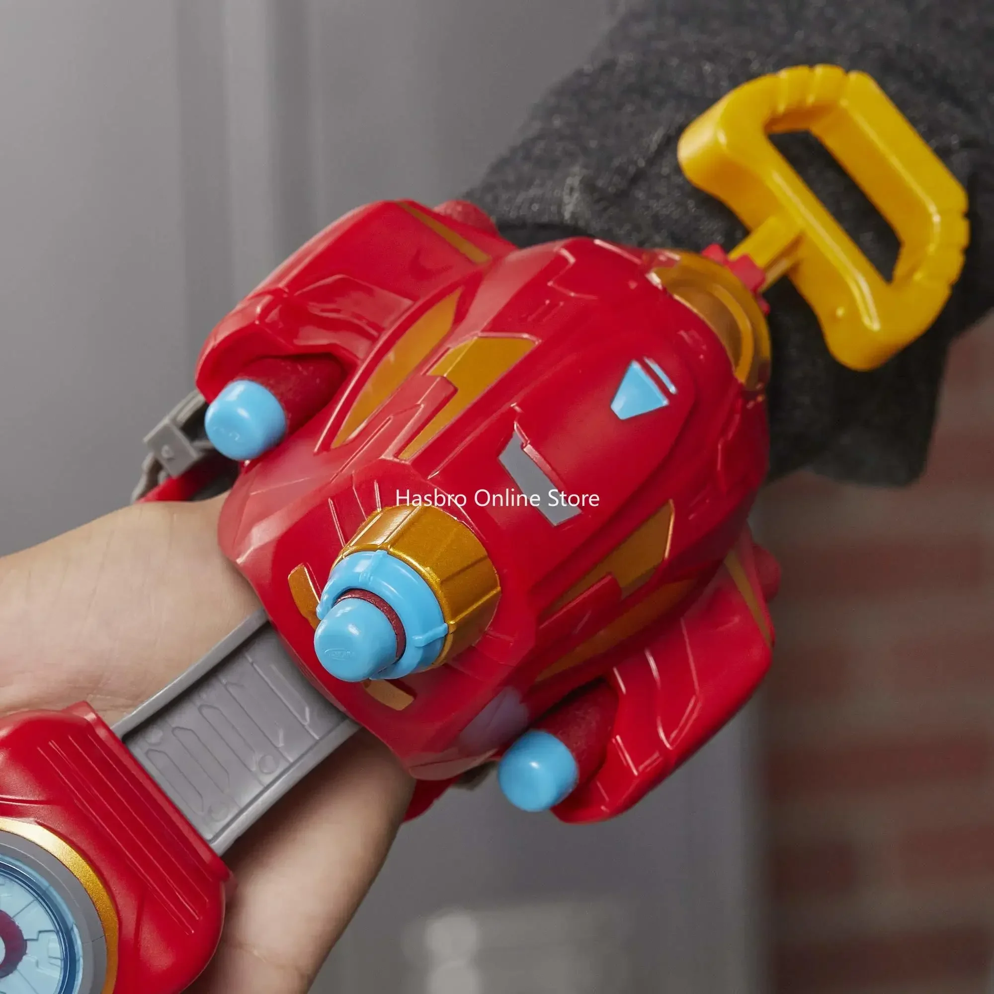 هاسبرو أفنجرز NERF Power Moves Marvel Iron Man Repulsor Blast Gauntlet NERF لعبة إطلاق السهام للأطفال لعب الأدوار E7376