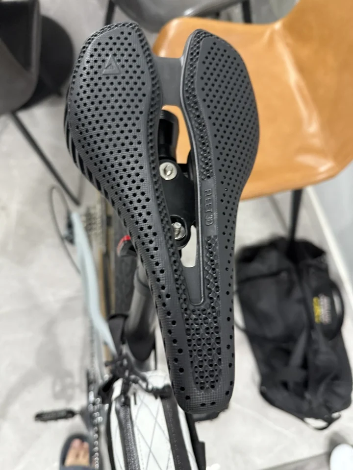 عملاق FLEET ثلاثية الأبعاد مطبوعة السرج دراجة ثلاثية الأبعاد مقعد خفيفة ألياف النايلون جوفاء مريحة للتنفس الجبلية الحصى الطريق الدراجة Selle #6