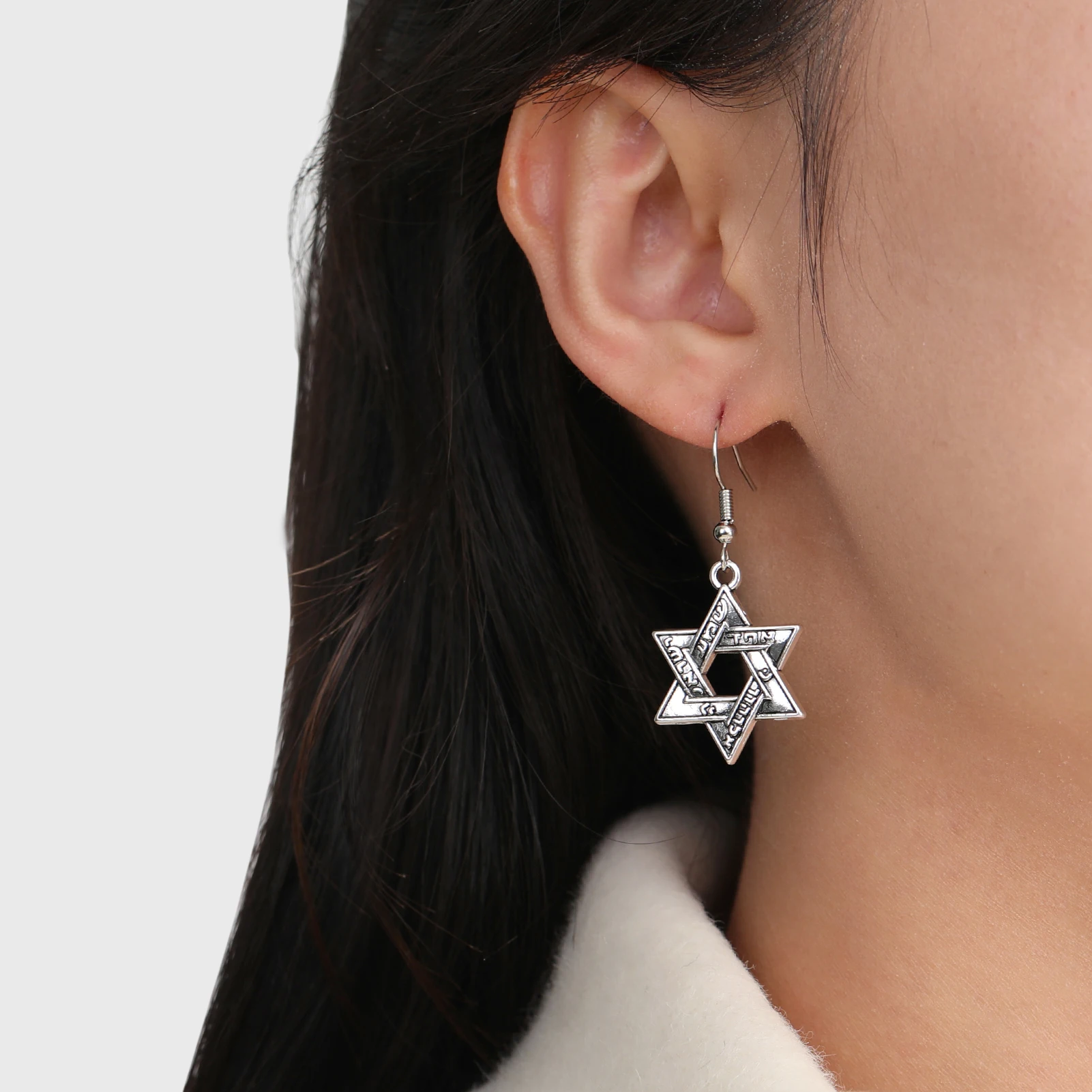 VASSAGO Fine Six Pointed Star Earrings Women's Fashion David Star Pendant Earrings Vintage Alloy Jewelry Lover's Gift