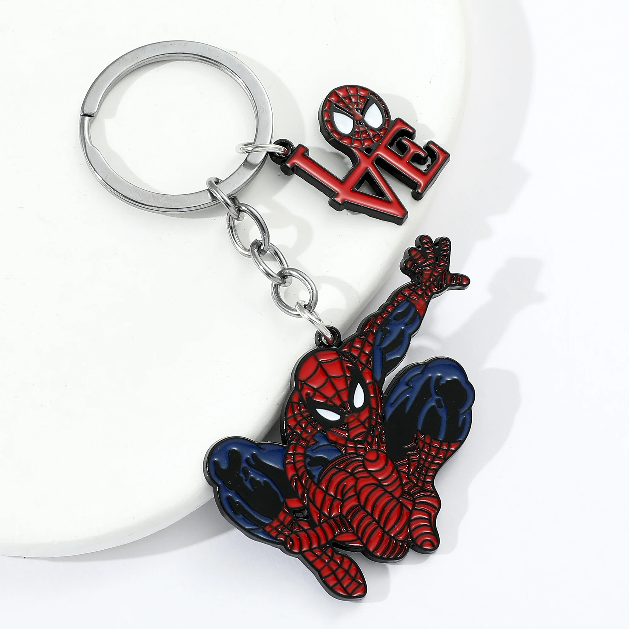 Superhero Spiderman Model Keychain Marvel The Avengers Spider Man Keyrings Cartoon Figure Key Holder for Backpack Ornament