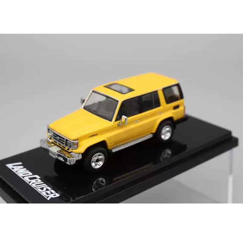 Hobby Japan 1:64 Scale Land Cruiser J70 LC70 ZX Alloy Simulation
