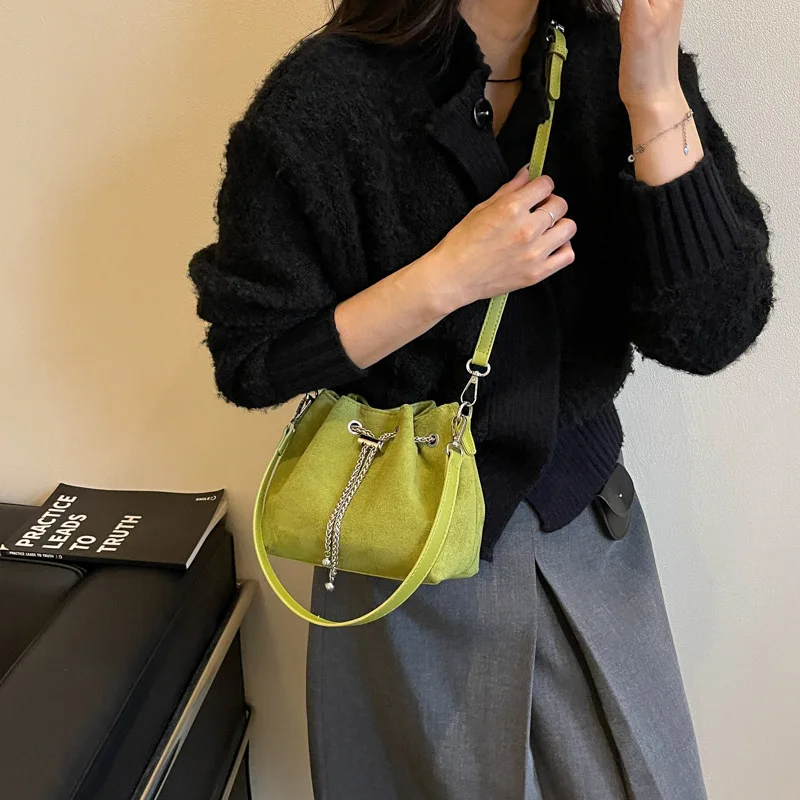 Retro Green Suede Bucket Crossbody Bag Elegant Female Mini Party Handbags Casual Daily Chain One Shoulder Bags Autumn Trend