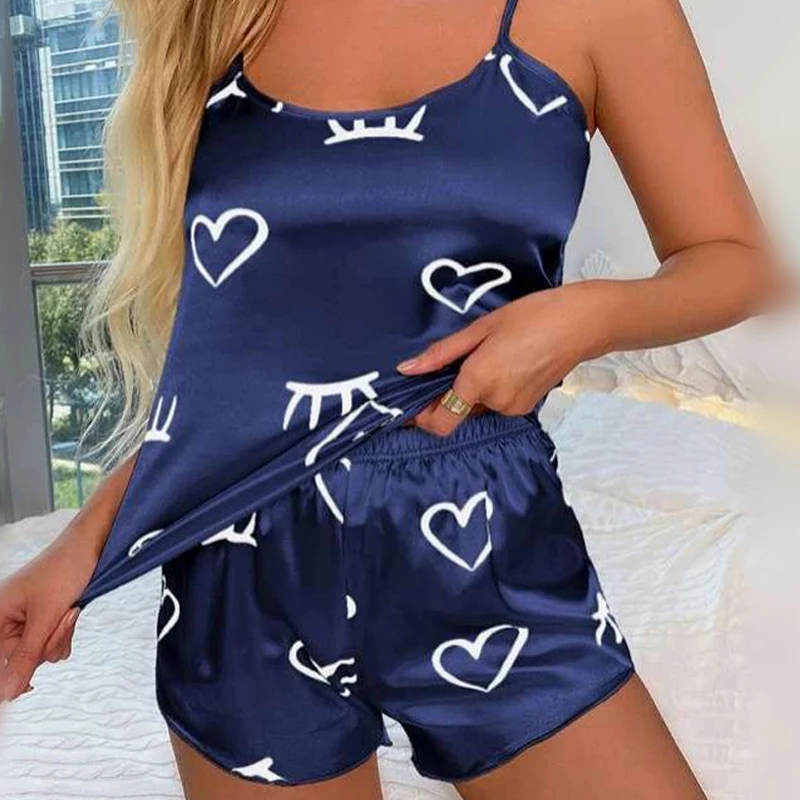 

Сексуальный шелковый пижамный комплект с принтом сердца, жилет на тонких бретельках с глубоким вырезом и эластичными шортами, удобная одежда для сна свободного покроя